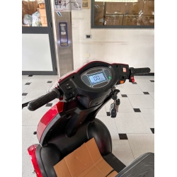 Scooter a quattro ruote